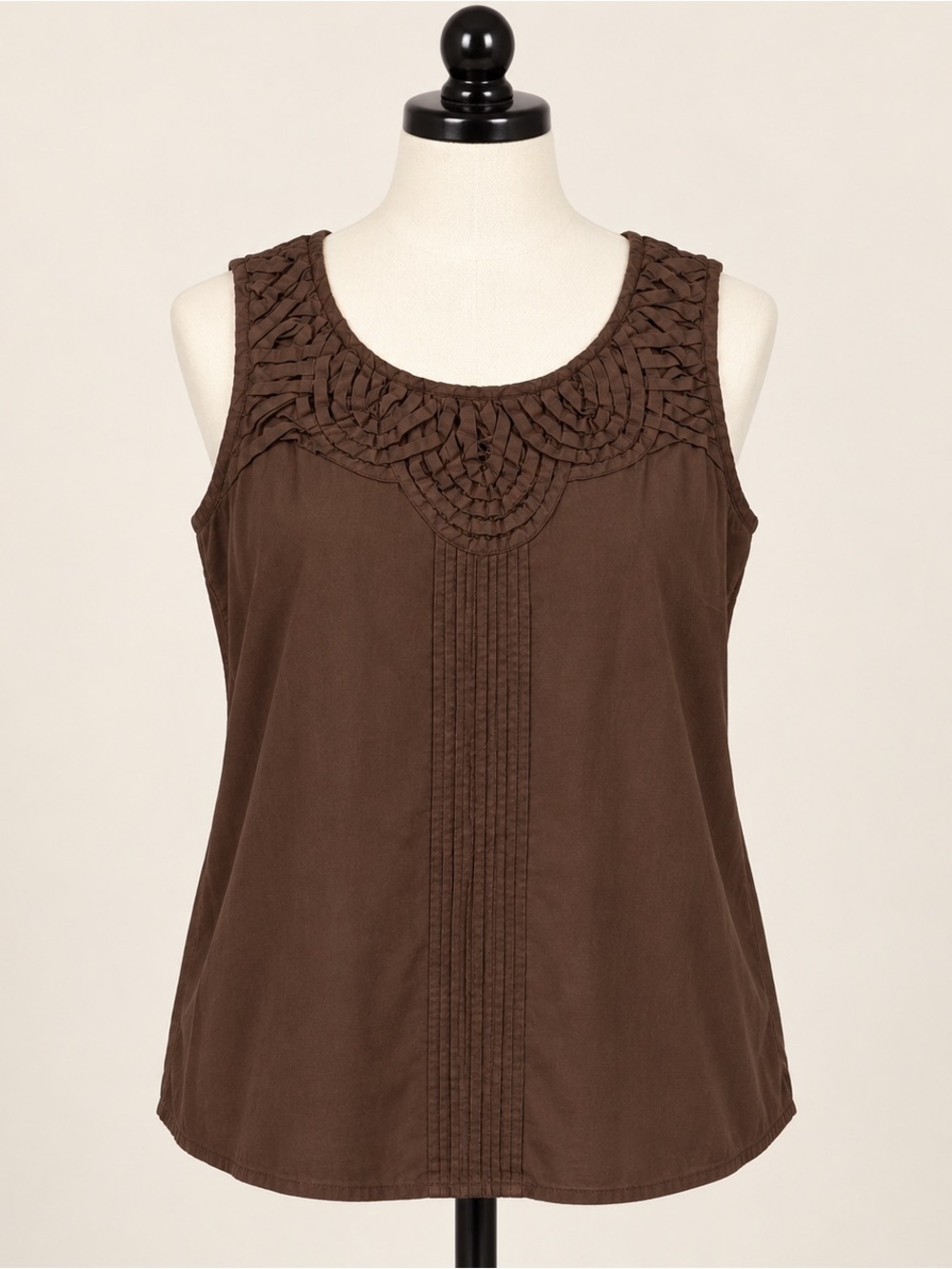 Brown Pintuck Ruffle Bib Sleeveless Blouse Women’s Medium